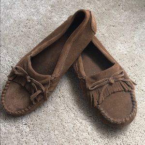 🍁Minnetonka🍁 brown loafers, Sz 6